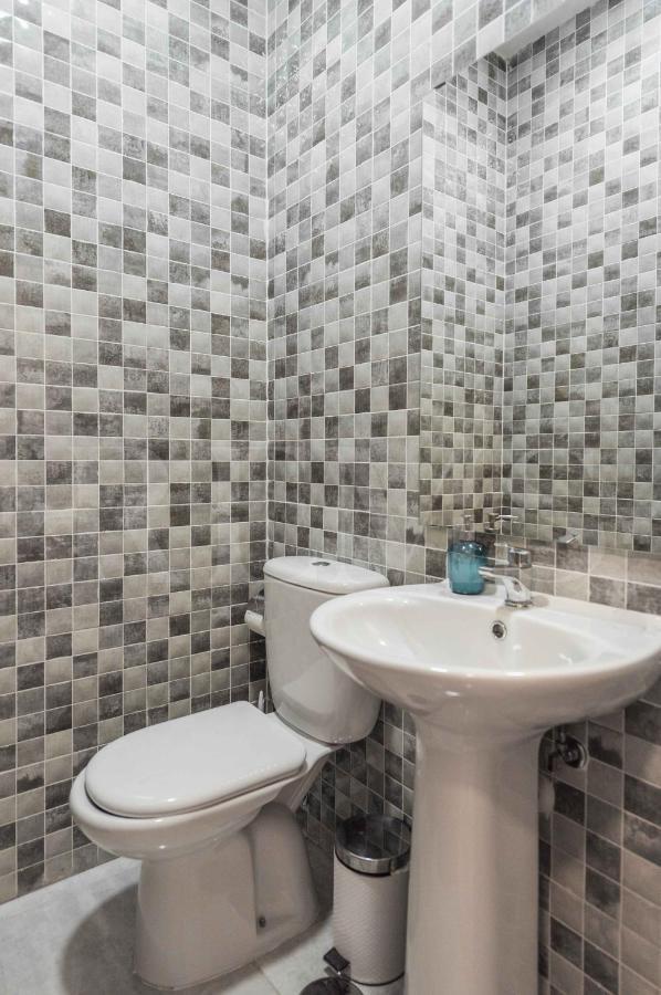 3Br Apartment With Parking And Patio In The Center By Rems Málaga Exterior foto
